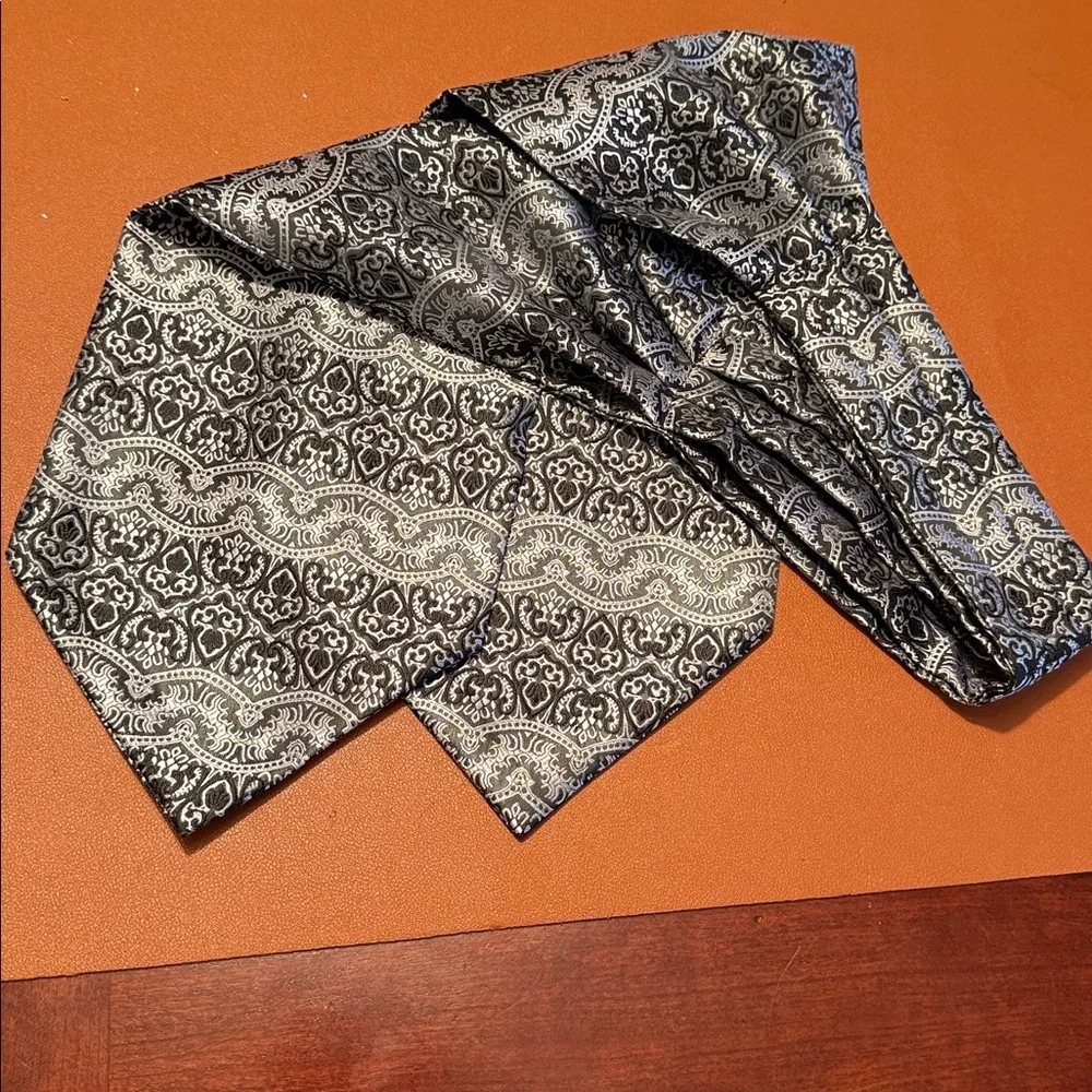 Elegant Black and White Paisley Ascot Cravat